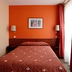 Pierre Nicole Hotel