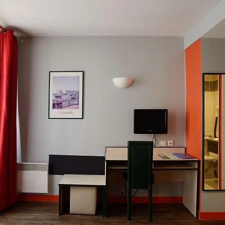 Pierre Nicole 2* Parigi