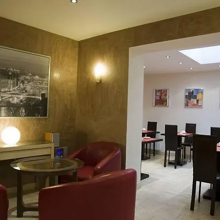 Hotel Pierre Nicole Parigi