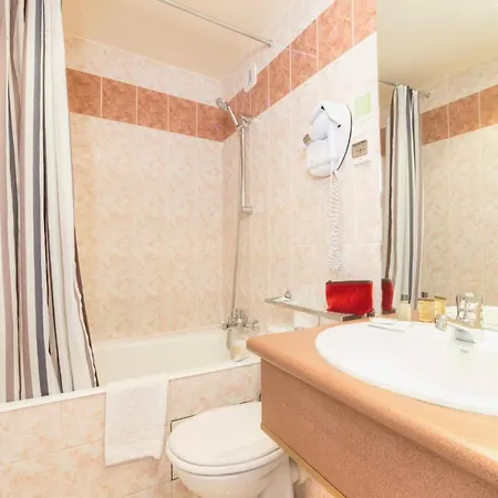 Pierre Nicole Hotel Parigi