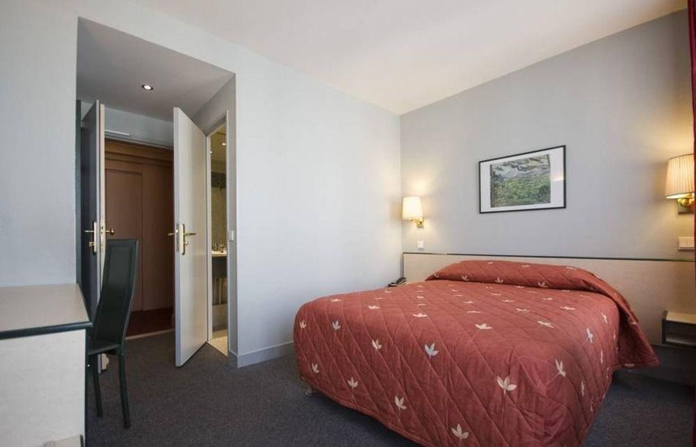 Hotel Pierre Nicole 2*