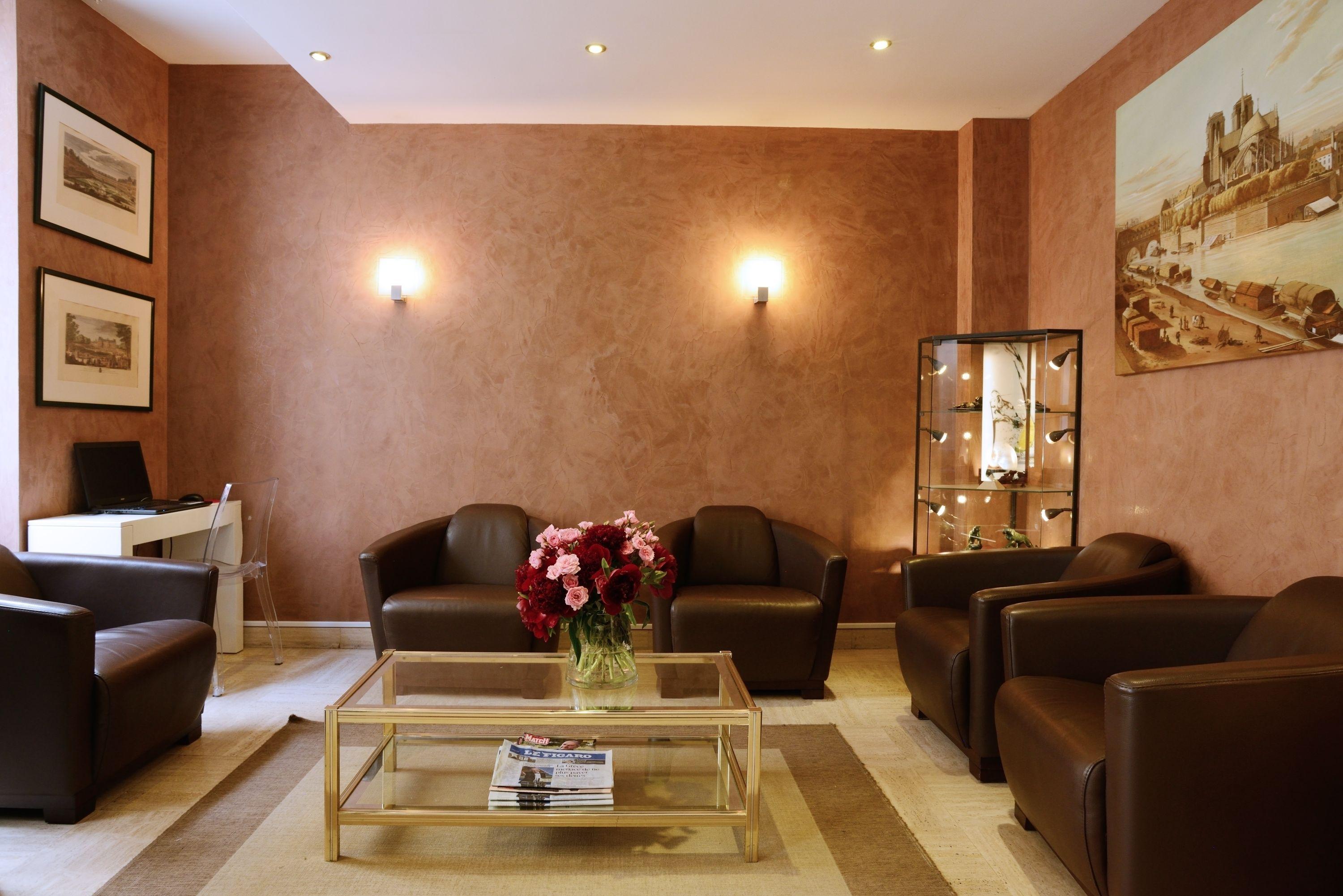 Pierre Nicole Hotel 2*