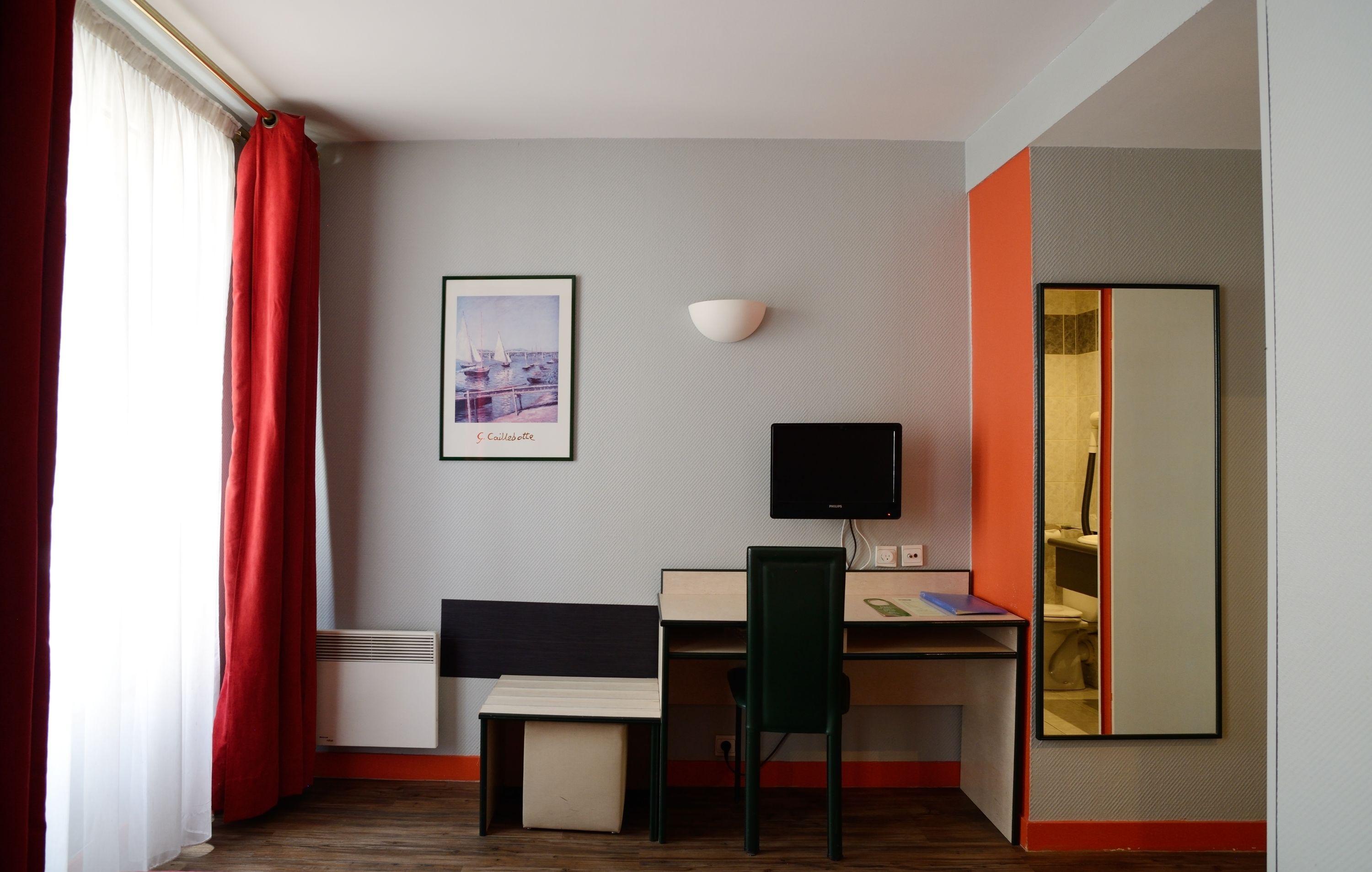 Pierre Nicole 2* Paris